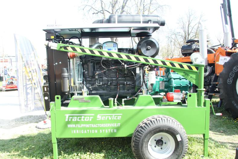 gruppo motopompa irrigazione irrigazione manichette sei cilindri iveco fpt nef irrigazione a goccia idrofoglia casella irrimec pompa caprari group rovatti