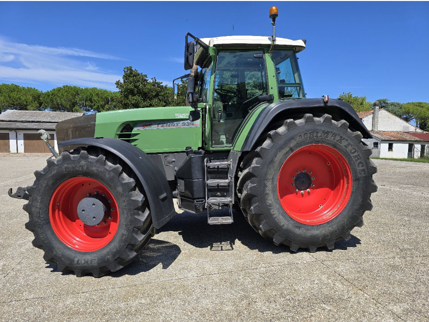 trattore macchine agricole fendt macchine usate usato garantito irrigazione new holland fiat case valtra deutz john deere landini claas officina agricoltura agriculture tractors ricambi per trattori irrigazione biologica irrigazione a pioggia