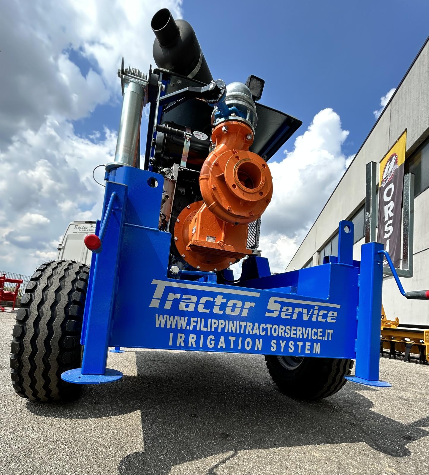 special edition blu tractors macchine agricole trattori irrigazione gruppo motorizzato rotolo gruppo motopompa caprari rovatti pioggia irrimec casella idro agriculture agricoltura biologico bio agricolo ricambi fiat caseih fendt claas new holland johndeere